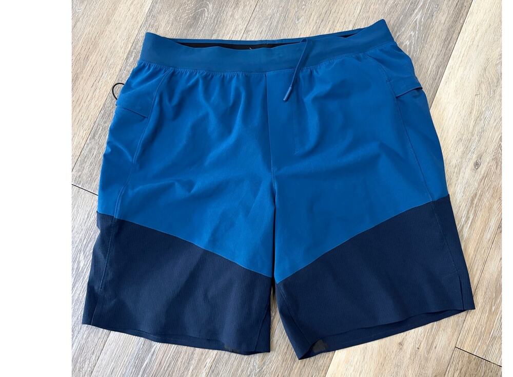 Lululemon Namaste at the Beach Shorts Mens XL Blue 8" Lined Swim Athletic